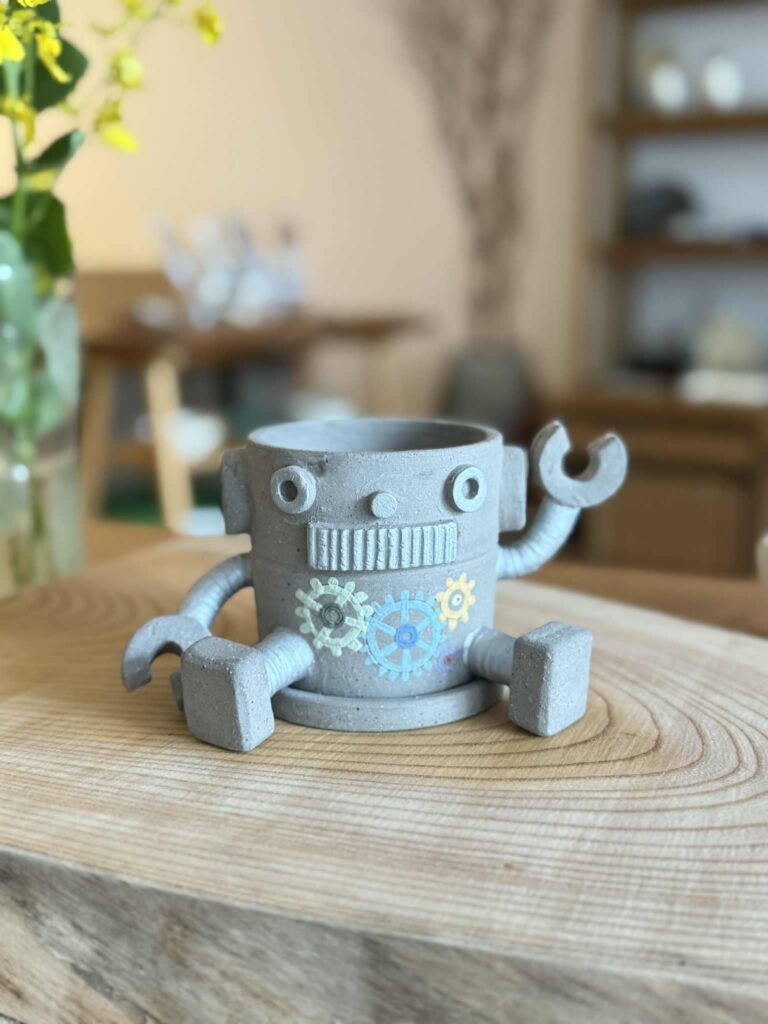 中村明美作 ロボットの植木鉢